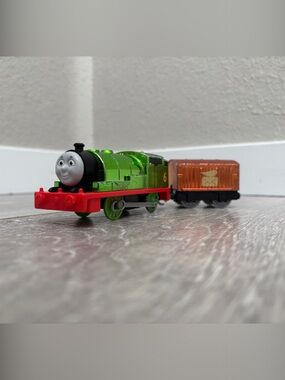 Metallic Motorized Trackmaster Percy and Tender - Thomas & Friends WORKS!